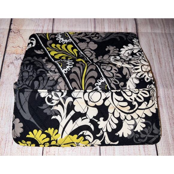 VERA BRADLEY BAROQUE Black Gray White Floral Snap Wallet Retired Pattern - Picture 7 of 9